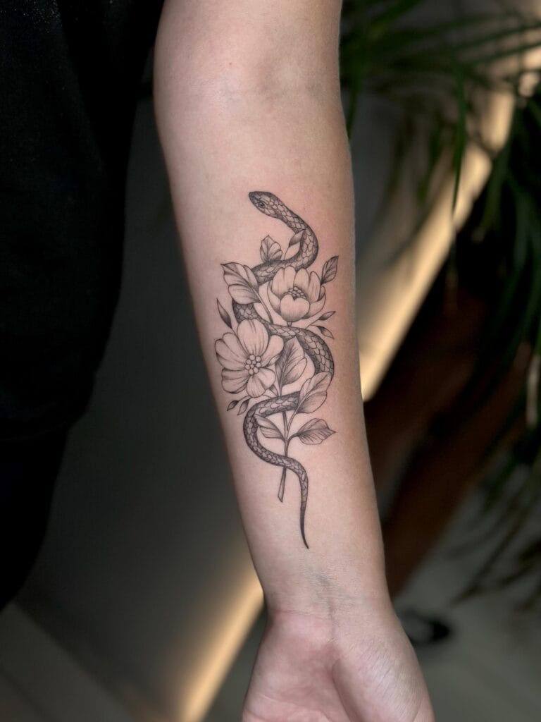 אלמוג טל - Mogiz Tattoo