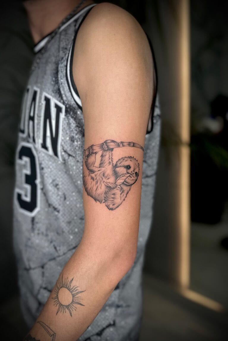 אלמוג טל - Mogiz Tattoo