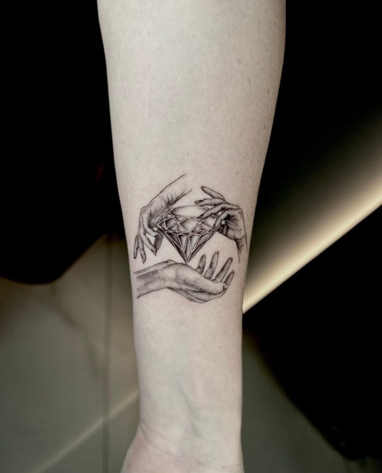 אלמוג טל - Mogiz Tattoo