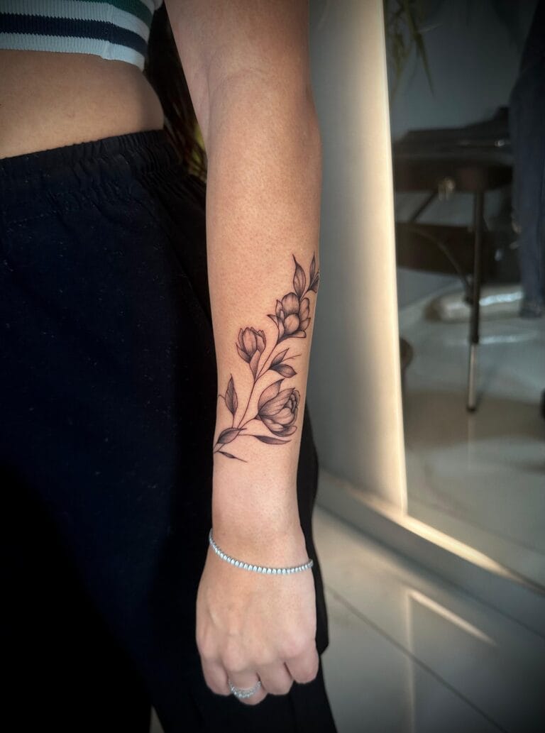 אלמוג טל - Mogiz Tattoo