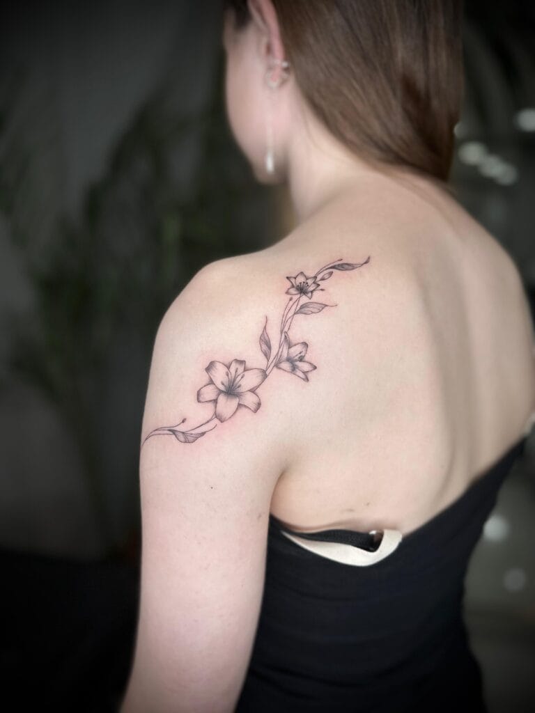 אלמוג טל - Mogiz Tattoo