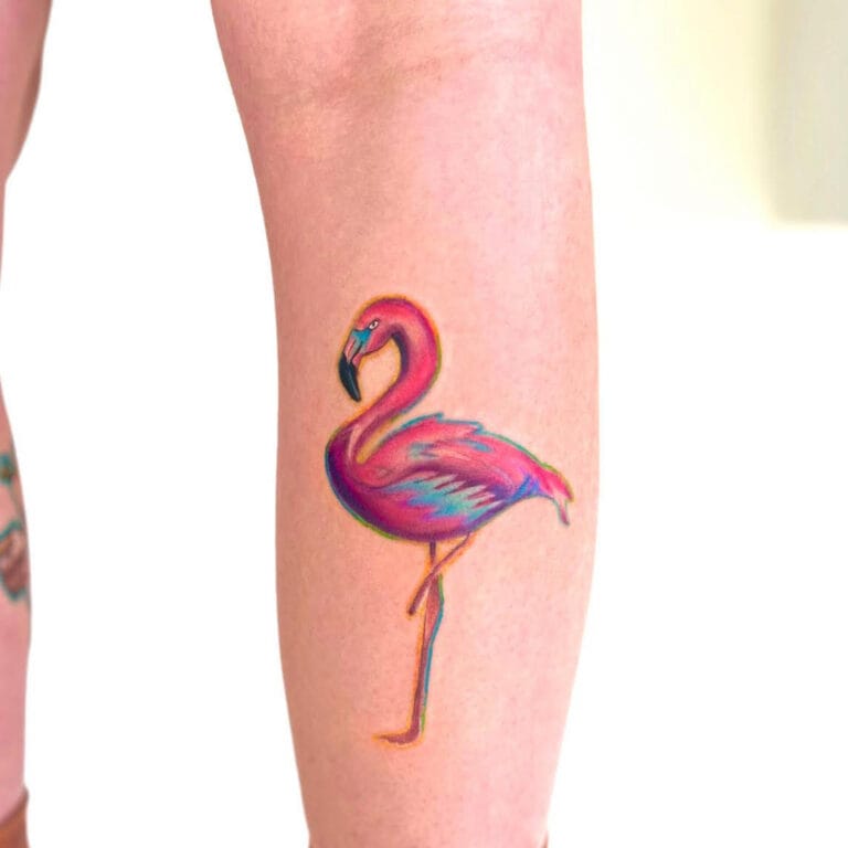 קעקוע של פלמינגו צבעוני